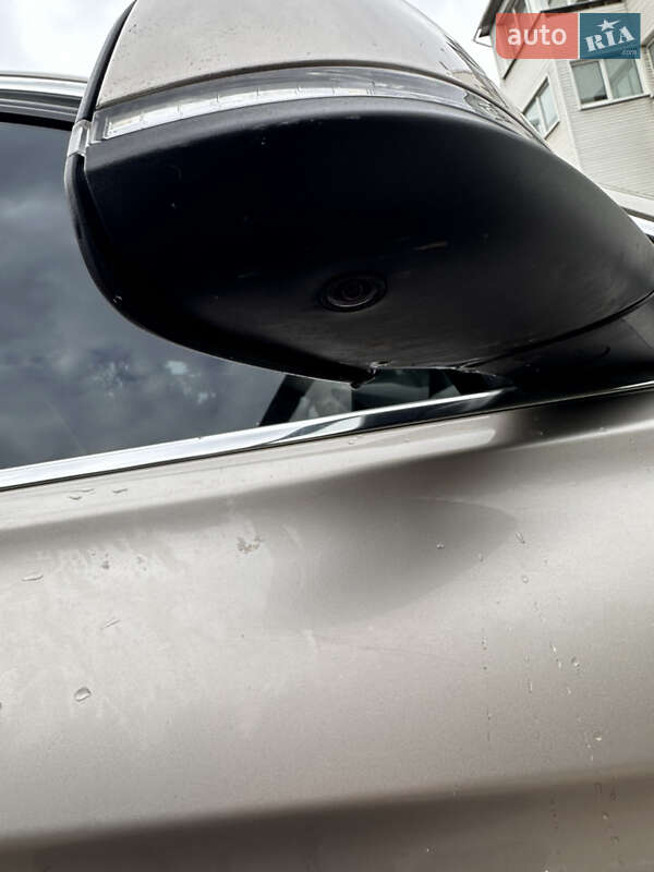 Седан BMW 3 Series 2015 в Києві