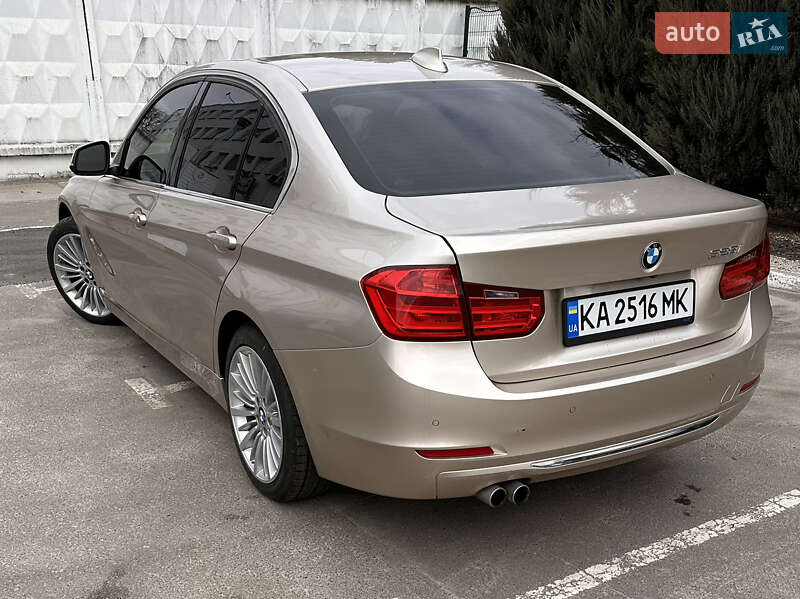 Седан BMW 3 Series 2015 в Києві