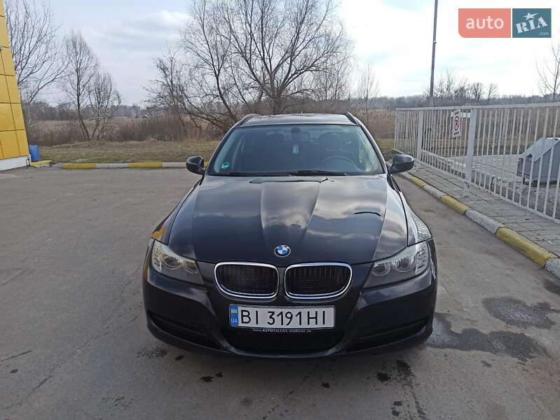 BMW 3 Series 2011