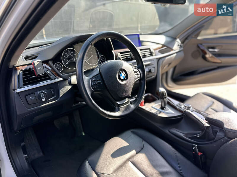Седан BMW 3 Series 2013 в Киеве