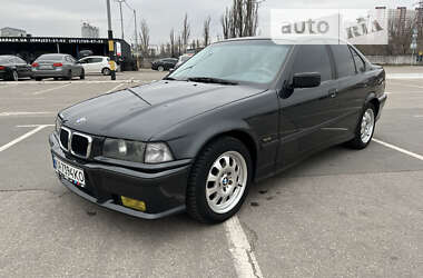 Седан BMW 3 Series 1994 в Києві