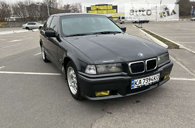 Седан BMW 3 Series 1994 в Киеве