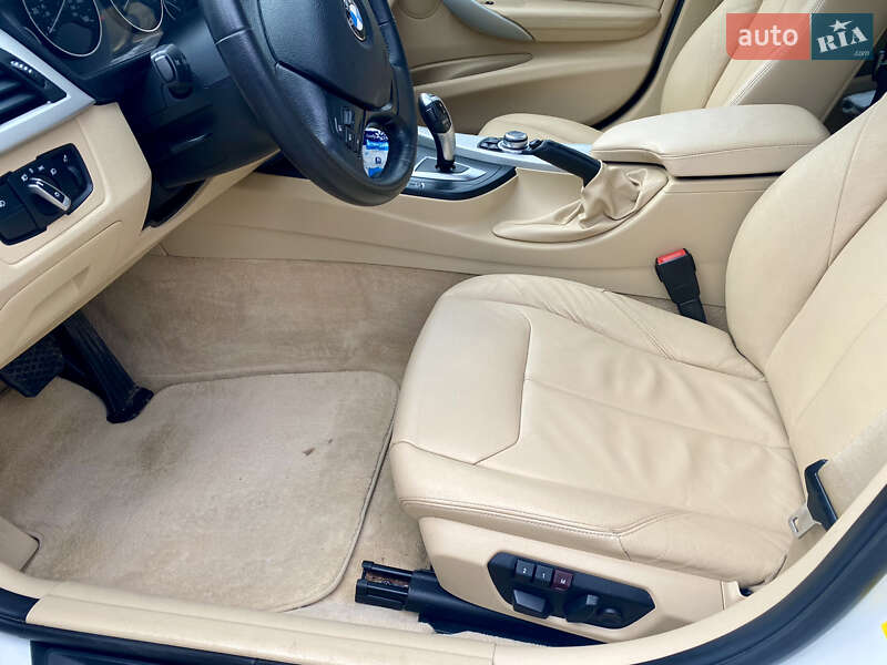 Седан BMW 3 Series 2012 в Одесі