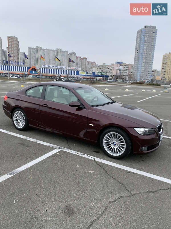 Купе BMW 3 Series 2008 в Києві