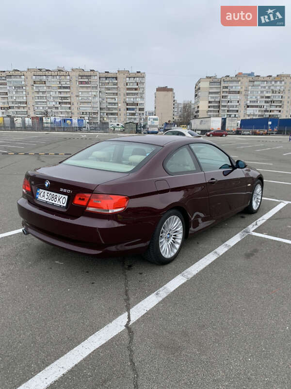 Купе BMW 3 Series 2008 в Києві