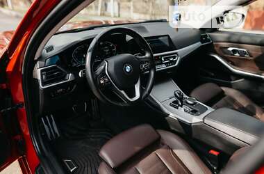 Седан BMW 3 Series 2019 в Кривом Роге