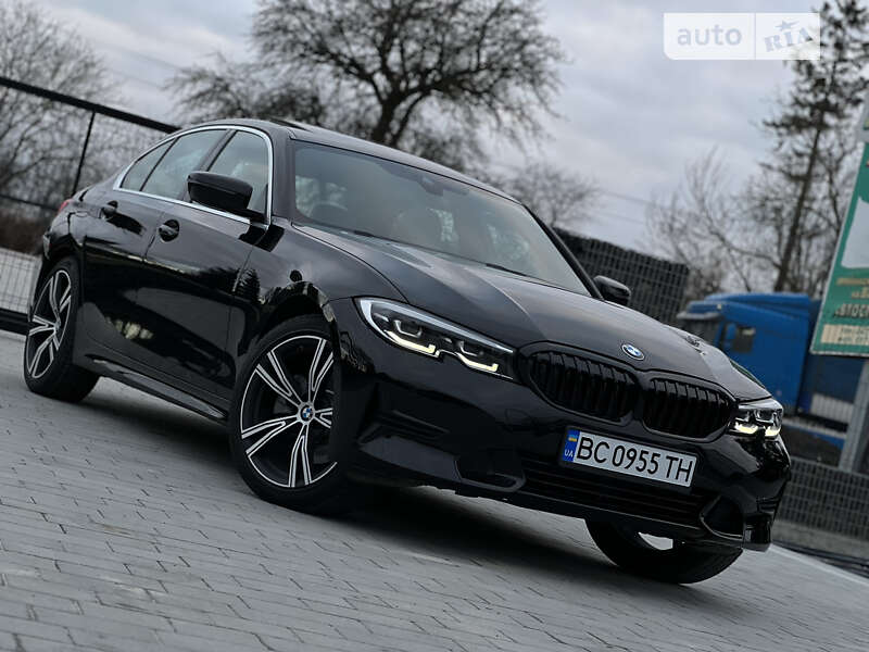 Седан BMW 3 Series 2019 в Львові