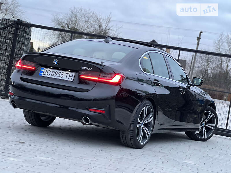 Седан BMW 3 Series 2019 в Львові