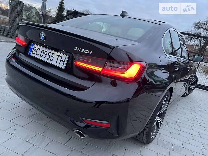 Седан BMW 3 Series 2019 в Львові