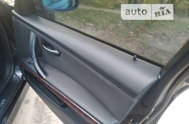 Седан BMW 3 Series 2007 в Львові