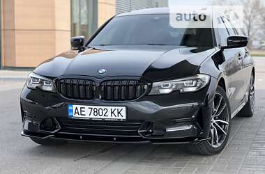 Седан BMW 3 Series 2019 в Дніпрі