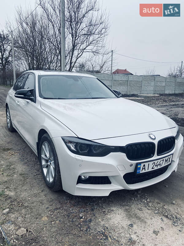 Седан BMW 3 Series 2016 в Борисполе