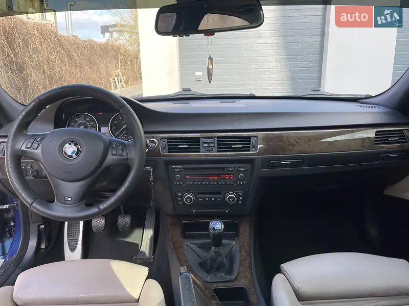 BMW 3 Series 2009