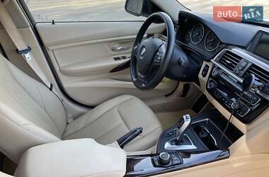 Седан BMW 3 Series 2016 в 