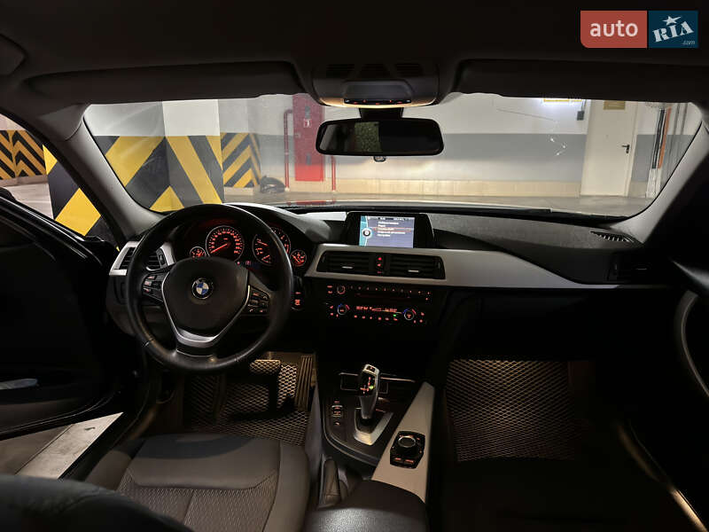 Седан BMW 3 Series 2012 в Киеве