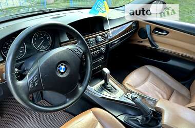 Седан BMW 3 Series 2009 в Одессе