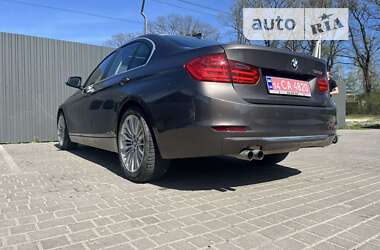 Седан BMW 3 Series 2012 в 