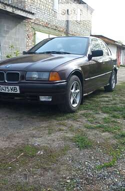Седан BMW 3 Series 1991 в Киеве