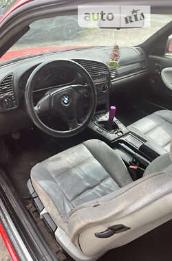 Купе BMW 3 Series 1993 в Каменском