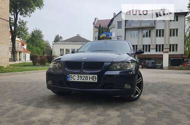 Седан BMW 3 Series 2005 в Львові