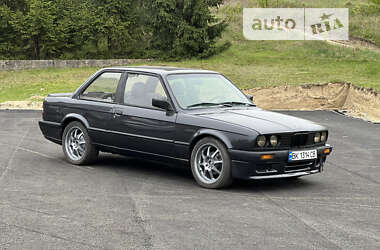Купе BMW 3 Series 1987 в Рівному