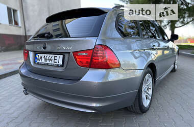 Универсал BMW 3 Series 2009 в Звягеле