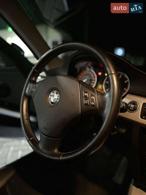 Седан BMW 3 Series 2011 в Виноградове фото 29 Седан BMW 3 Series 2011 в Виноградове
