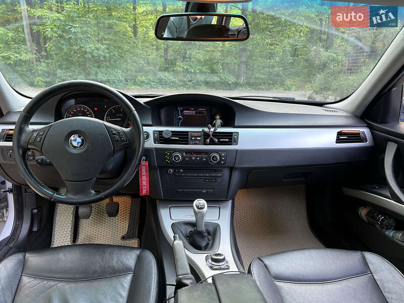 Універсал BMW 3 Series 2009 в Києві