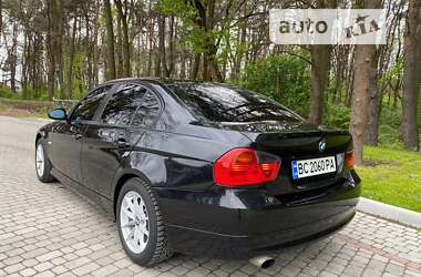Седан BMW 3 Series 2005 в Львове