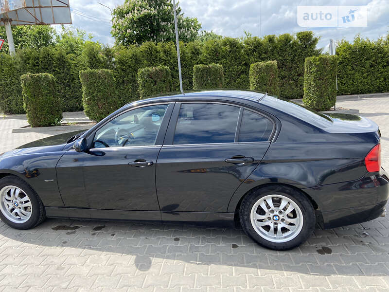 Седан BMW 3 Series 2007 в Луцке
