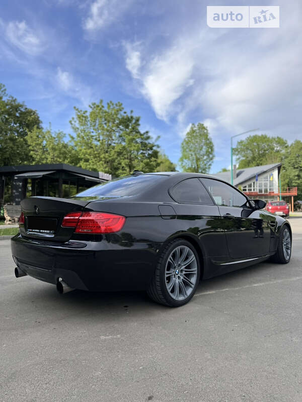 Купе BMW 3 Series 2011 в Ивано-Франковске