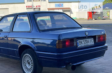 Купе BMW 3 Series 1985 в Костополе