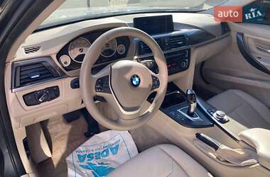 Седан BMW 3 Series 2012 в 