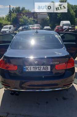 Седан BMW 3 Series 2013 в Барышевке