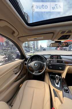 Седан BMW 3 Series 2015 в Львові