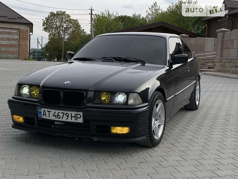 Купе BMW 3 Series 1992 в Збараже