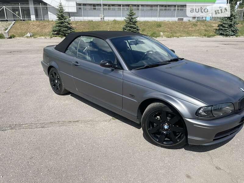 Кабриолет BMW 3 Series 2002 в Кременчуге