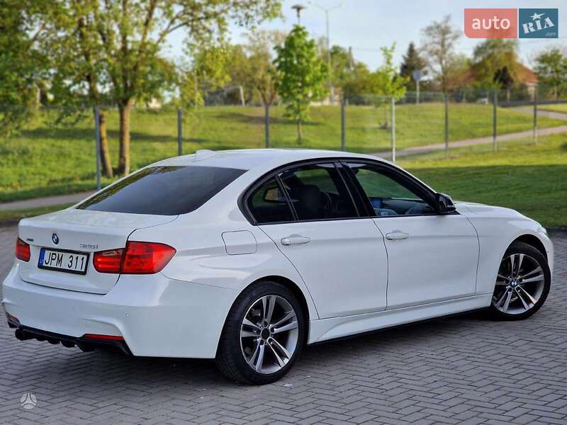 Седан BMW 3 Series 2013 в Полтаві