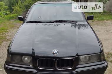 Седан BMW 3 Series 1995 в Киеве