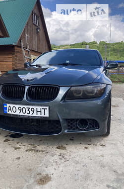 Седан BMW 3 Series 2009 в Межгорье
