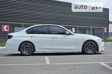 Седан BMW 3 Series 2013 в Львове