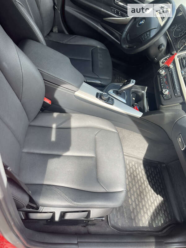 Седан BMW 3 Series 2014 в Ровно фото 19 Седан BMW 3 Series 2014 в Ровно