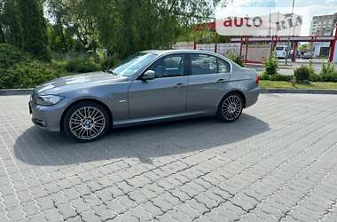 BMW 3 Series 2011