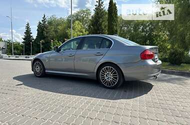 Седан BMW 3 Series 2011 в Виннице