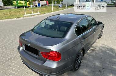 Седан BMW 3 Series 2011 в Виннице