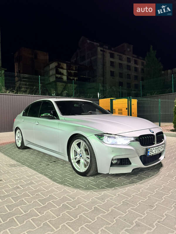 Седан BMW 3 Series 2016 в Львові