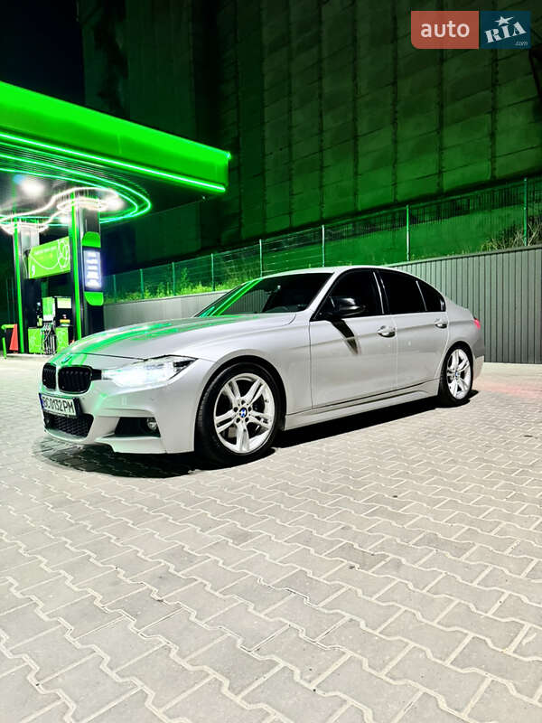 Седан BMW 3 Series 2016 в Львові