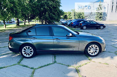 Седан BMW 3 Series 2015 в Полтаве