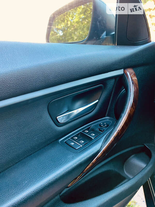 Седан BMW 3 Series 2015 в Полтаве фото 11 Седан BMW 3 Series 2015 в Полтаве