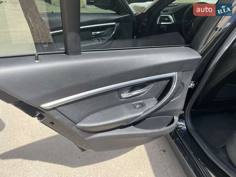 Седан BMW 3 Series 2018 в Одессе фото 40 Седан BMW 3 Series 2018 в Одессе
